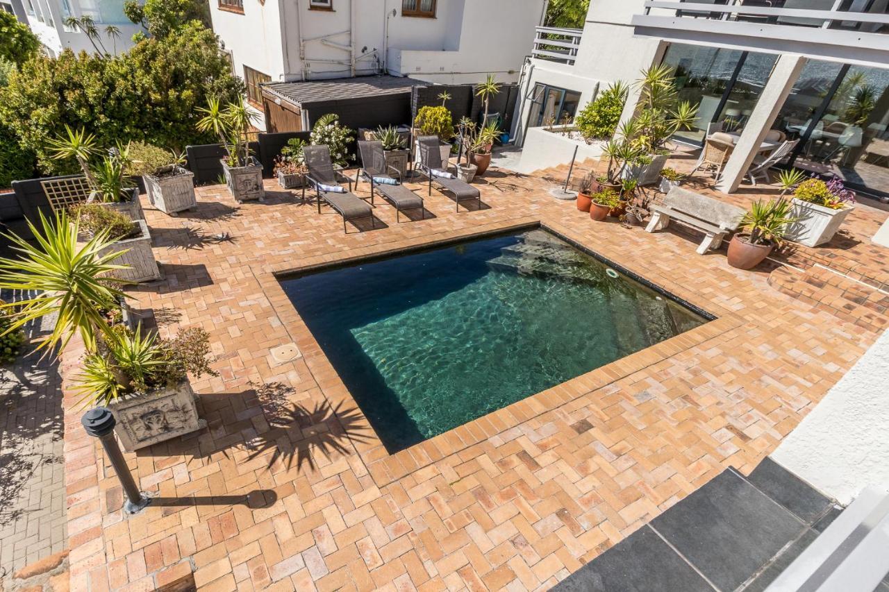 51 On Camps Bay Hotel Cape Town Bagian luar foto