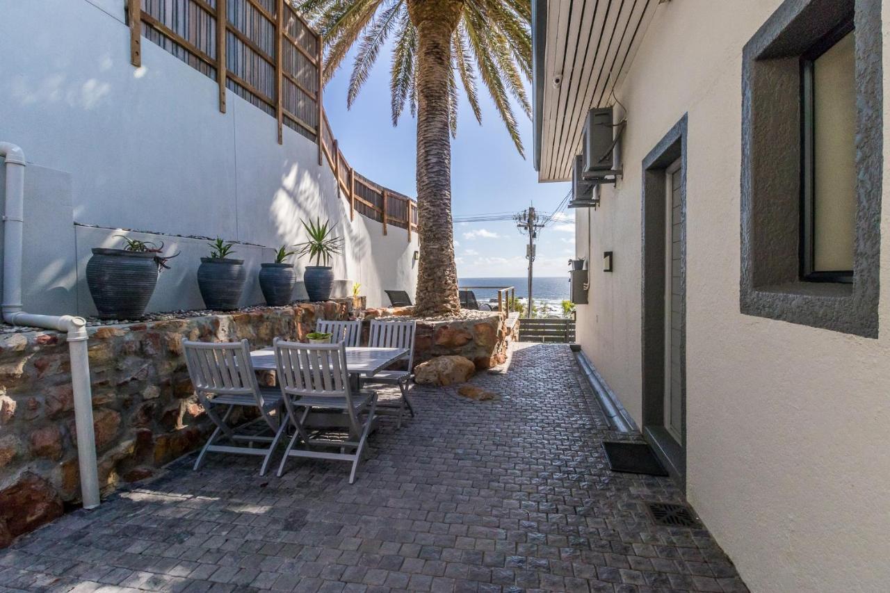 51 On Camps Bay Hotel Cape Town Bagian luar foto