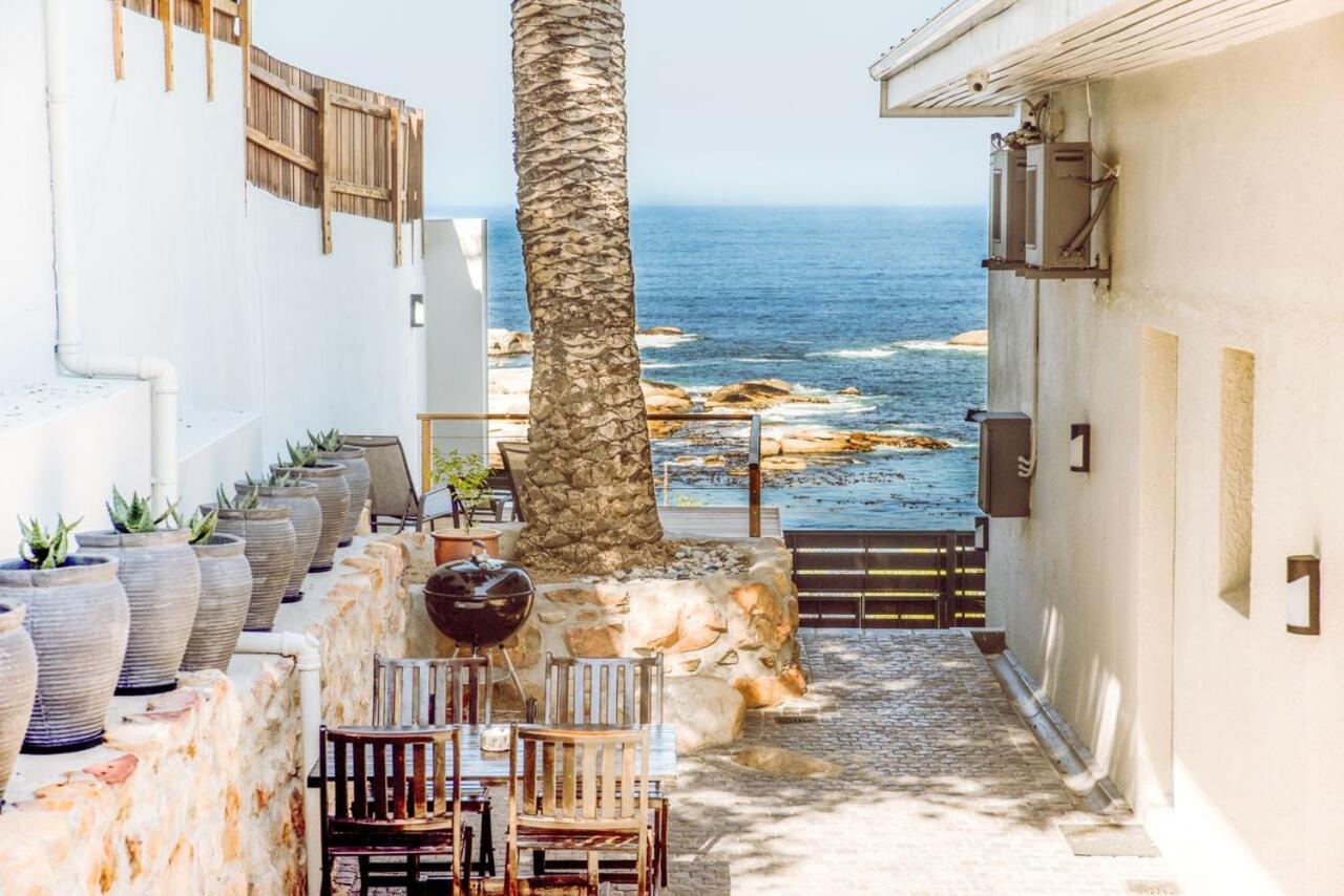 51 On Camps Bay Hotel Cape Town Bagian luar foto