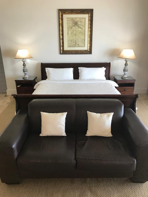 51 On Camps Bay Hotel Cape Town Bagian luar foto